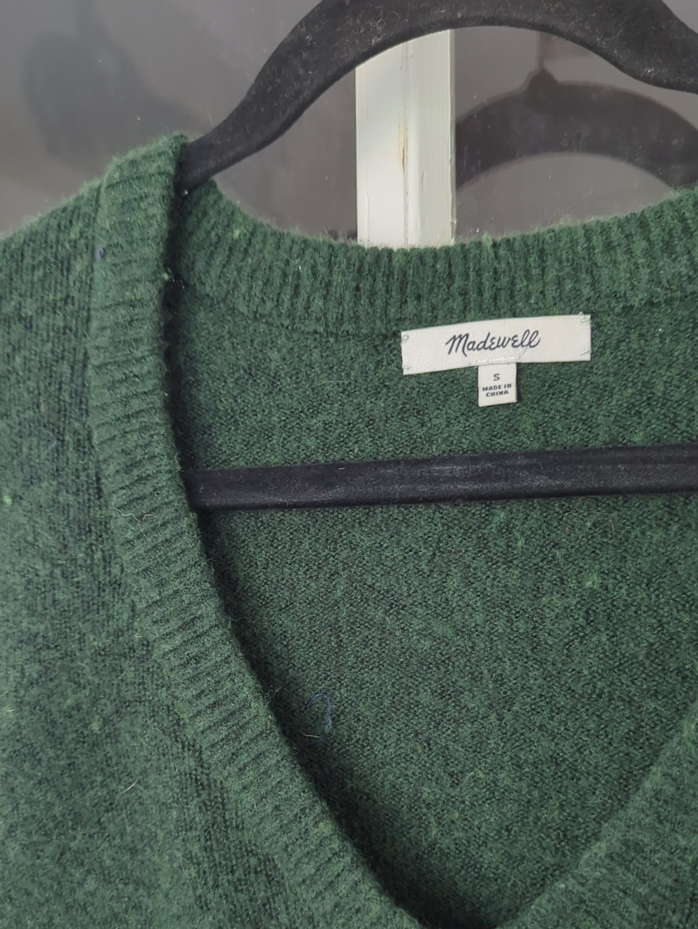 Madewell - Dark Green V-Neck Sweater - Picture 3 of 10